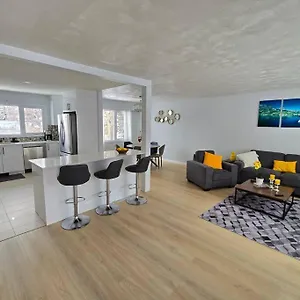 3 Bedroom Away From , Calgary Canada